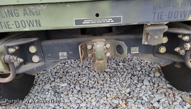 image for item LY9942 1989 Am General M998 HMMWV  SUV