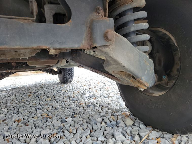 image for item LY9942 1989 Am General M998 HMMWV  SUV