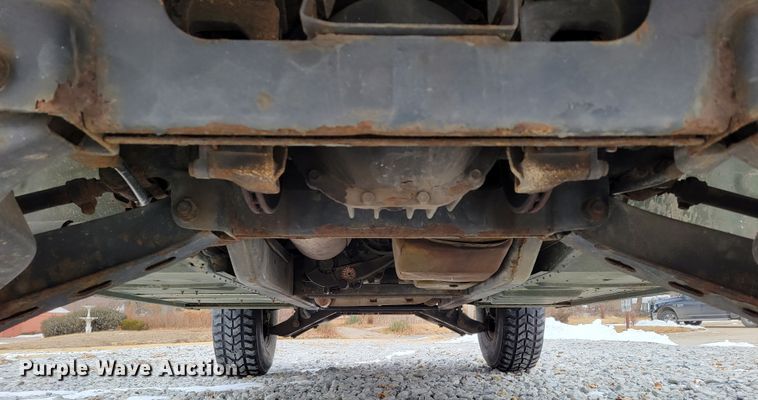 image for item LY9942 1989 Am General M998 HMMWV  SUV