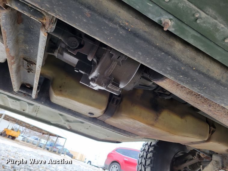 image for item LY9942 1989 Am General M998 HMMWV  SUV