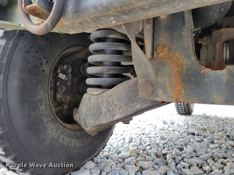 image for item LY9942 1989 Am General M998 HMMWV  SUV