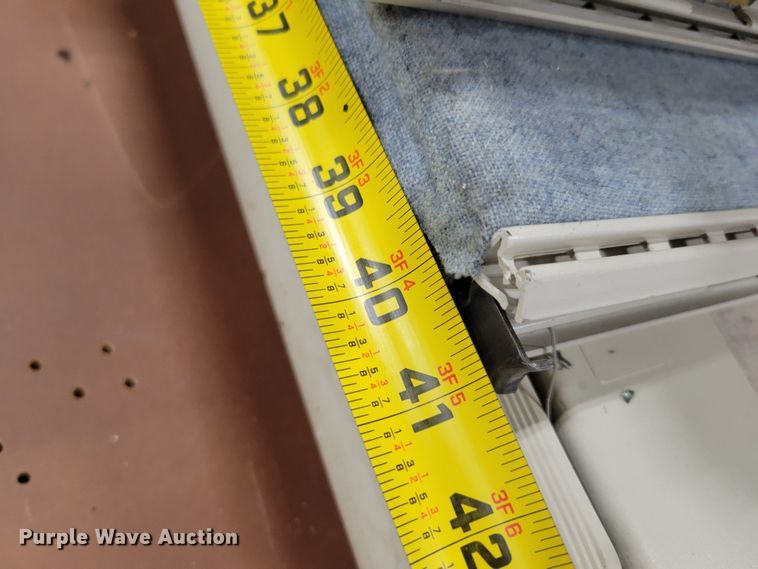 image for item LY9963 Approximately 10 office partitions