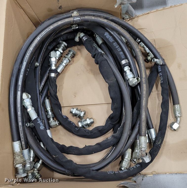 image for item LY9964 Approximately 15 hydraulic hoses