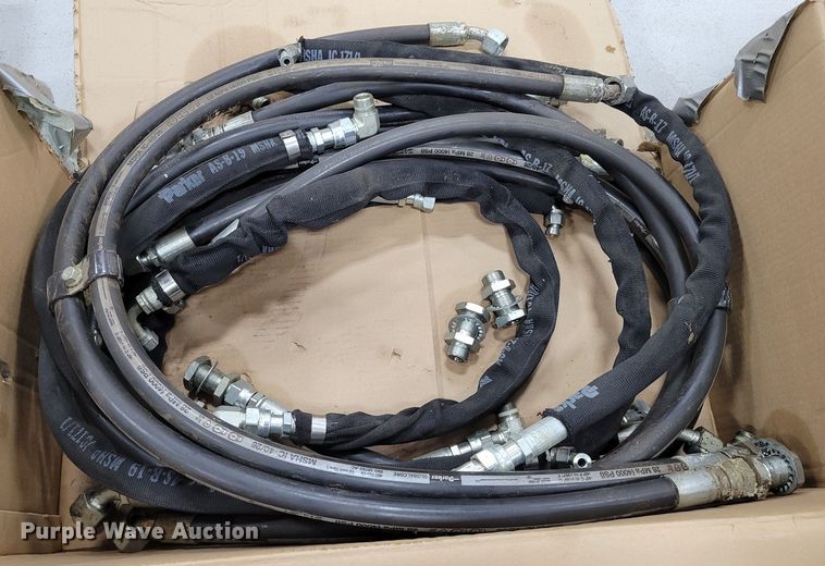 image for item LY9964 Approximately 15 hydraulic hoses