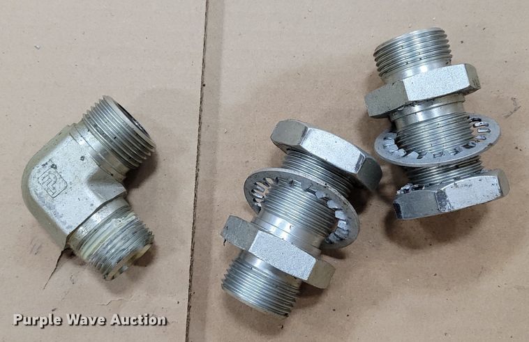 image for item LY9964 Approximately 15 hydraulic hoses