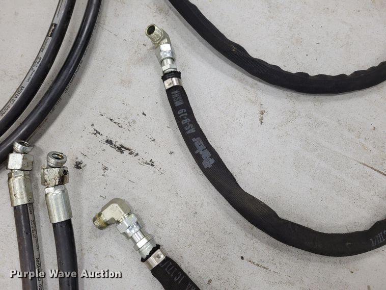 image for item LY9964 Approximately 15 hydraulic hoses