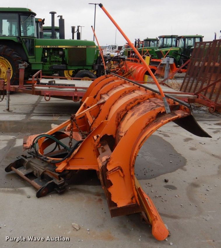 image for item LY9978 Monroe  120" W snow plow