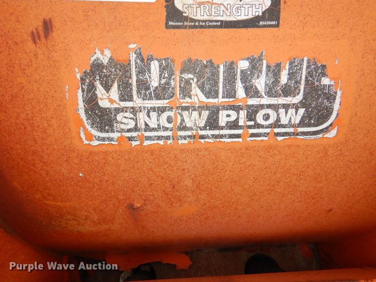 image for item LY9978 Monroe  120" W snow plow