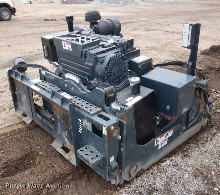 image for item LY9983 Roadhog RH4060-W  skid steer milling machine