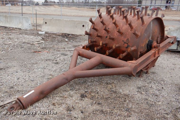 image for item LY9985 BMCO S112  sheepsfoot roller