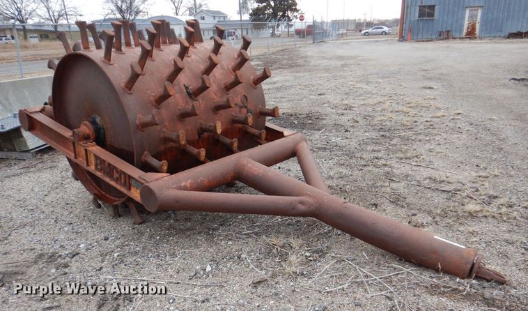 image for item LY9985 BMCO S112  sheepsfoot roller