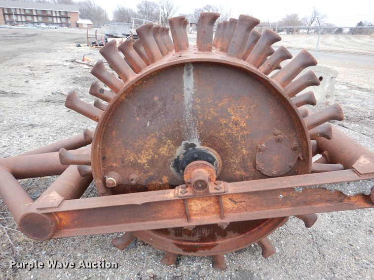 image for item LY9985 BMCO S112  sheepsfoot roller