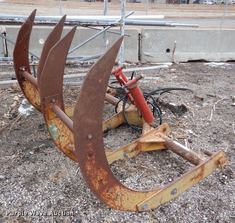 image for item LY9986 (2) wheel loader grapple attachments