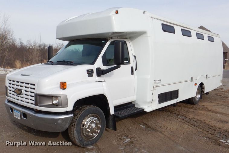 image for item MC9789 2009 Chevrolet C5500  prisoner transport shuttle bus