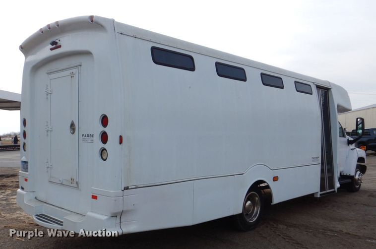 image for item MC9789 2009 Chevrolet C5500  prisoner transport shuttle bus