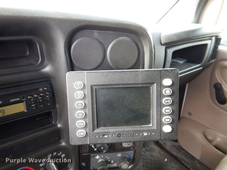 image for item MC9789 2009 Chevrolet C5500  prisoner transport shuttle bus