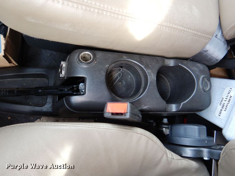 image for item MC9789 2009 Chevrolet C5500  prisoner transport shuttle bus