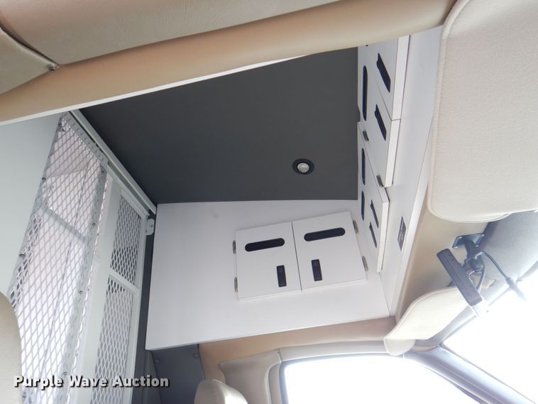 image for item MC9789 2009 Chevrolet C5500  prisoner transport shuttle bus