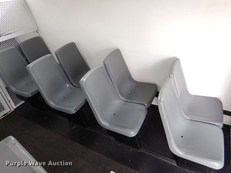 image for item MC9789 2009 Chevrolet C5500  prisoner transport shuttle bus