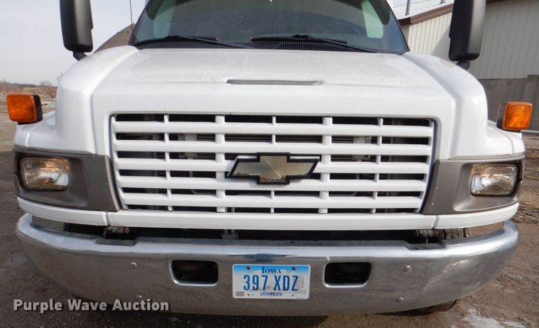 image for item MC9789 2009 Chevrolet C5500  prisoner transport shuttle bus