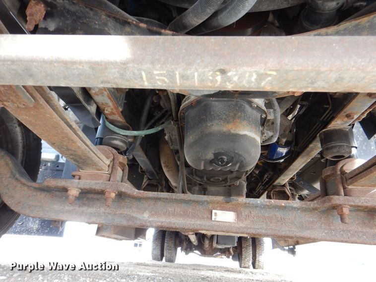 image for item MC9789 2009 Chevrolet C5500  prisoner transport shuttle bus