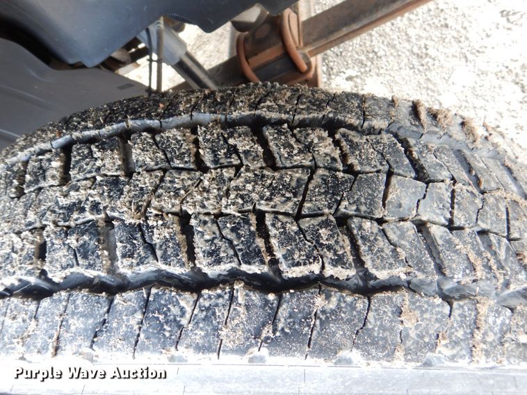 image for item MC9789 2009 Chevrolet C5500  prisoner transport shuttle bus