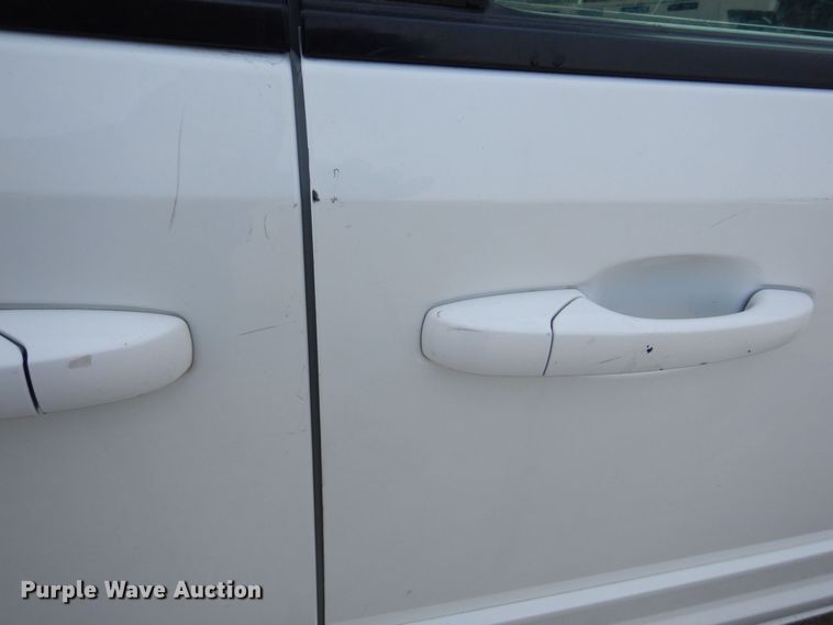 image for item MC9790 2016 Dodge Grand Caravan SE  van