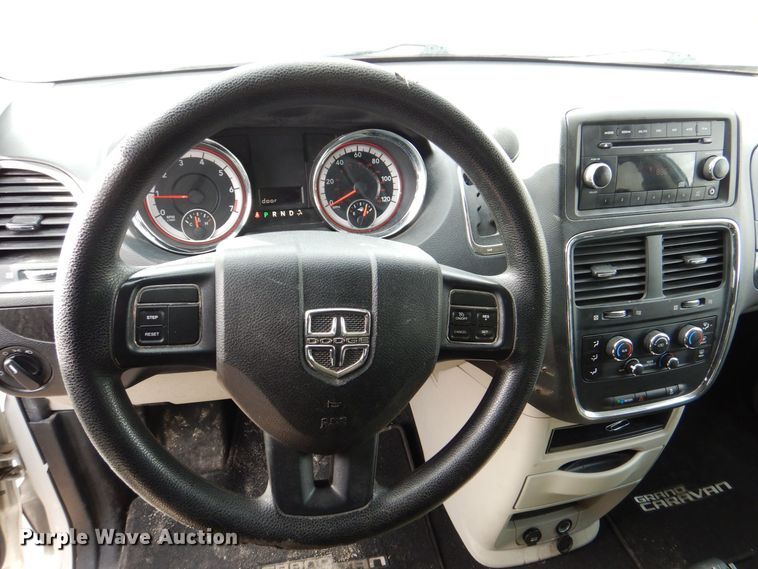 image for item MC9790 2016 Dodge Grand Caravan SE  van