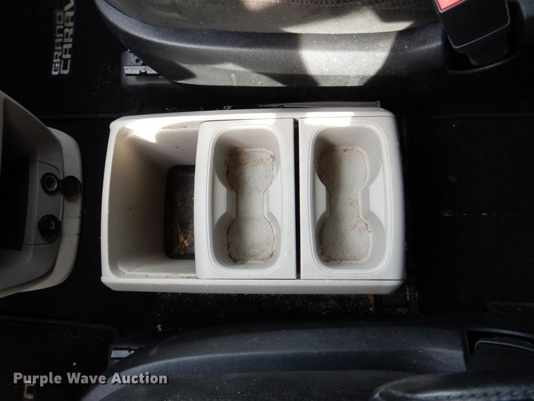 image for item MC9790 2016 Dodge Grand Caravan SE  van