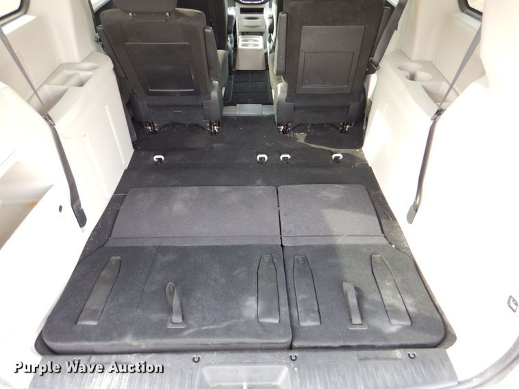image for item MC9790 2016 Dodge Grand Caravan SE  van