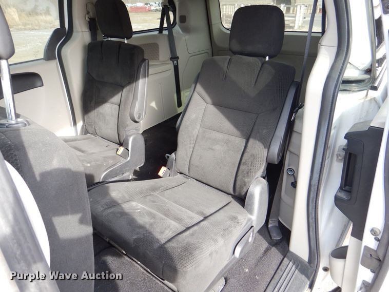 image for item MC9790 2016 Dodge Grand Caravan SE  van