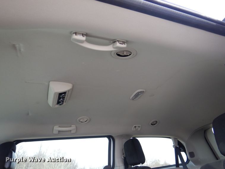 image for item MC9790 2016 Dodge Grand Caravan SE  van