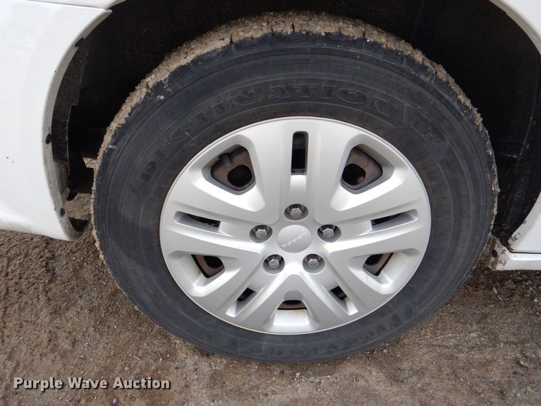 image for item MC9790 2016 Dodge Grand Caravan SE  van