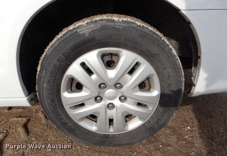 image for item MC9790 2016 Dodge Grand Caravan SE  van