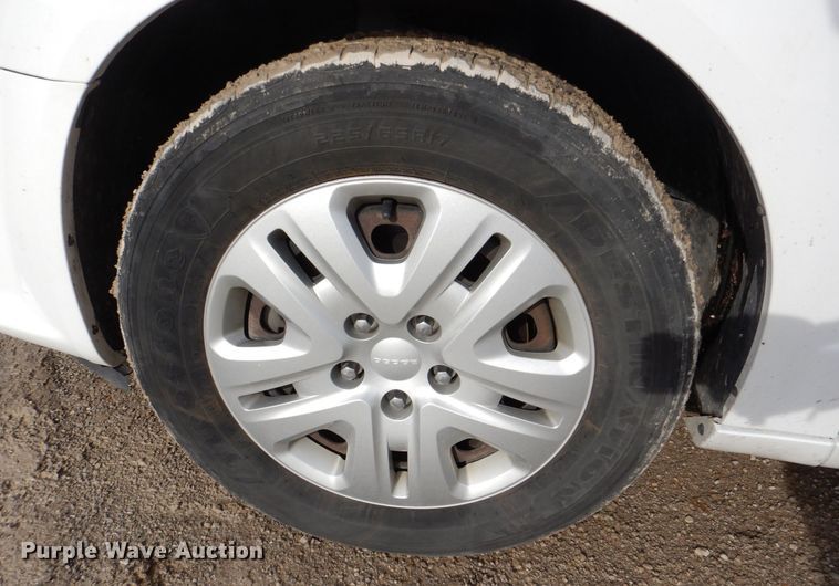 image for item MC9790 2016 Dodge Grand Caravan SE  van