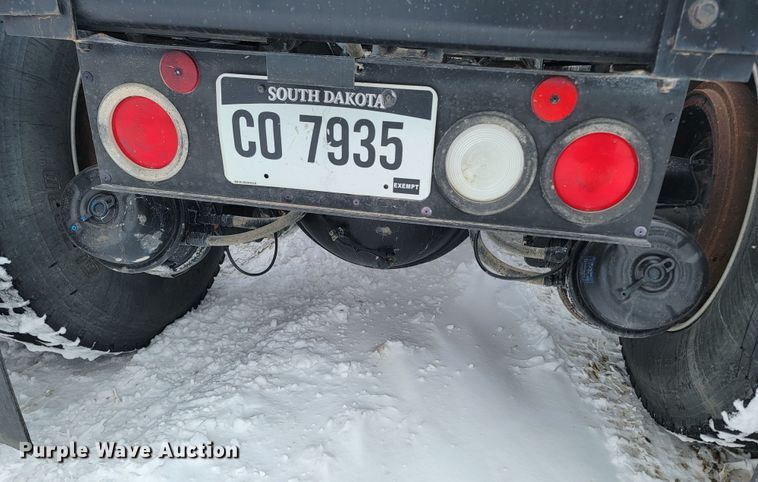 image for item ME9670 2015 International 5900i  semi truck