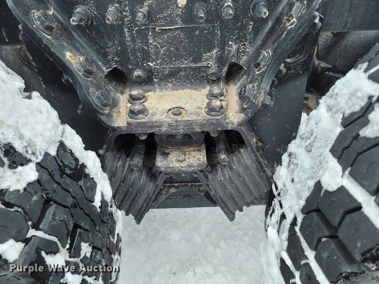 image for item ME9670 2015 International 5900i  semi truck