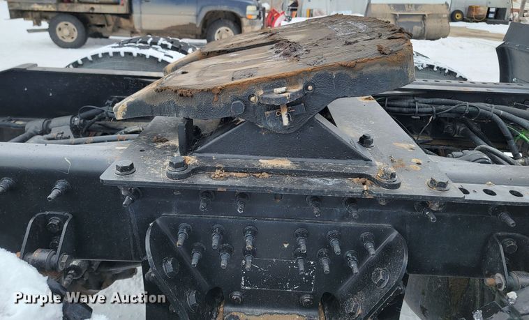 image for item ME9670 2015 International 5900i  semi truck