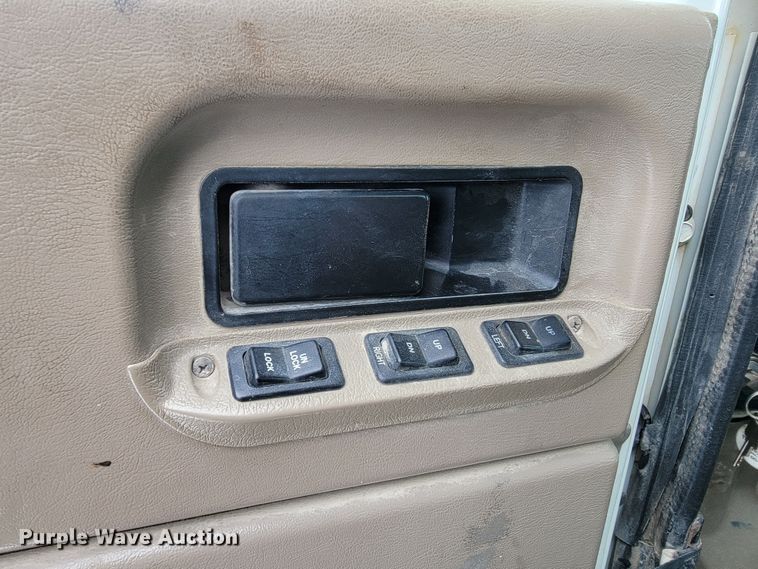 image for item ME9670 2015 International 5900i  semi truck