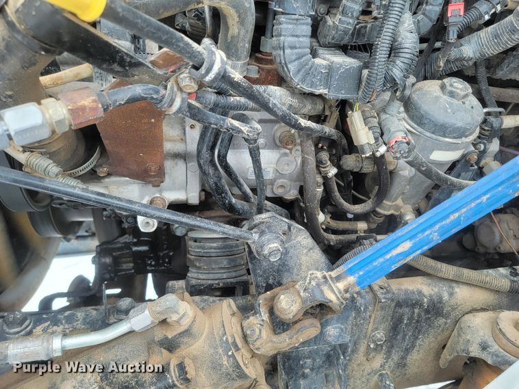 image for item ME9670 2015 International 5900i  semi truck