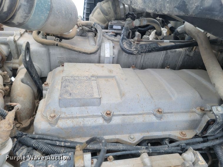 image for item ME9670 2015 International 5900i  semi truck