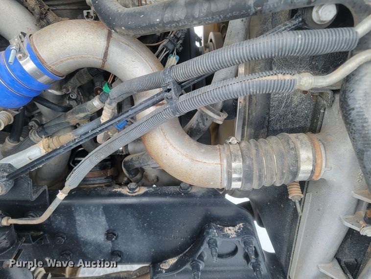 image for item ME9670 2015 International 5900i  semi truck