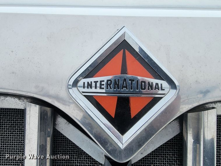image for item ME9670 2015 International 5900i  semi truck