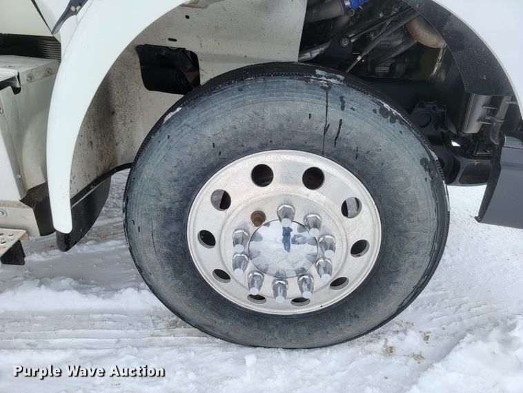 image for item ME9670 2015 International 5900i  semi truck