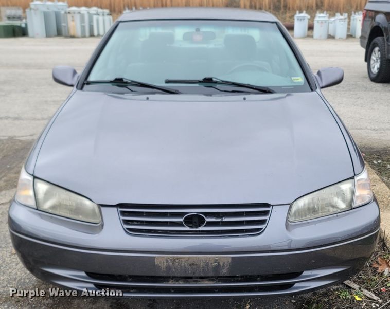 image for item MH9687 1998 Toyota Camry LE