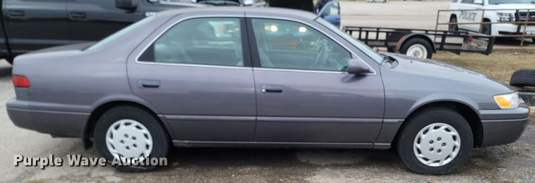 image for item MH9687 1998 Toyota Camry LE