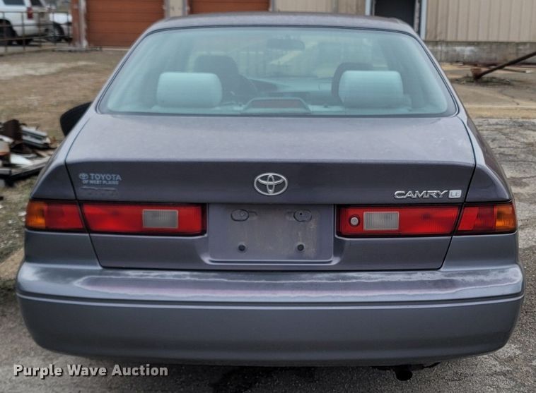 image for item MH9687 1998 Toyota Camry LE