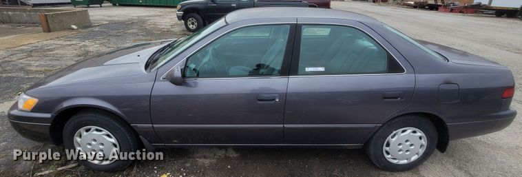 image for item MH9687 1998 Toyota Camry LE