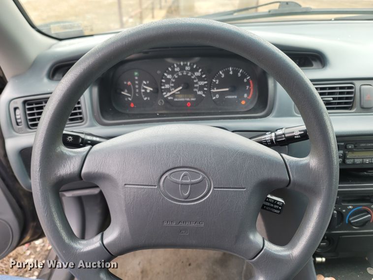 image for item MH9687 1998 Toyota Camry LE