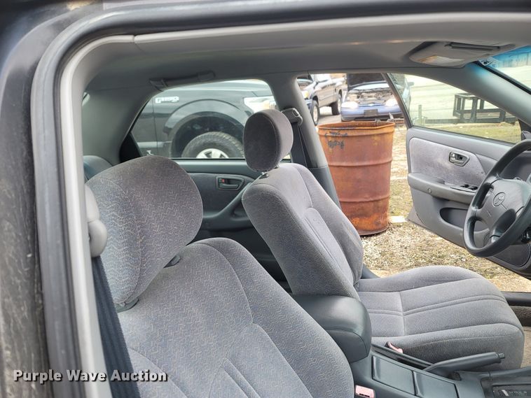 image for item MH9687 1998 Toyota Camry LE